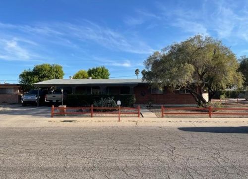 8602 Colette St, Tucson, AZ 85710-2537