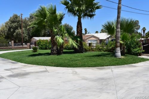 2043 Whitewater Dr, Bullhead City, AZ 86442-5232