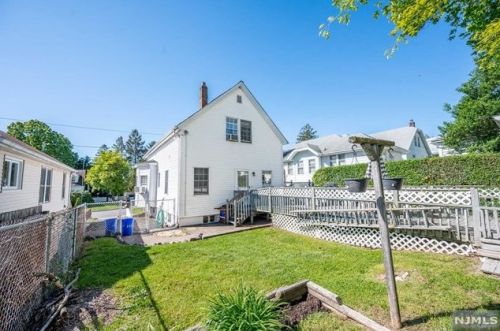 131 Schley St, Outwater NJ  07026-2337 exterior