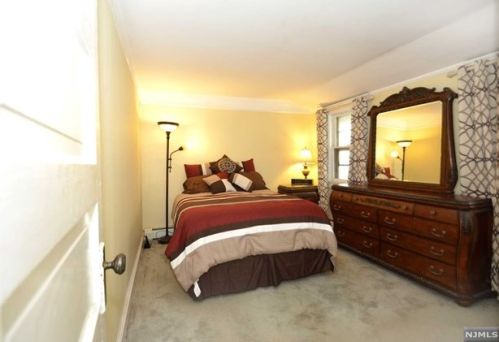 148 Overpeck Ave, Ridgefield Park NJ  07660-1504 exterior