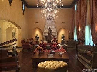 25324 Prado De Las Fresas, Calabasas CA  91302-3646 exterior