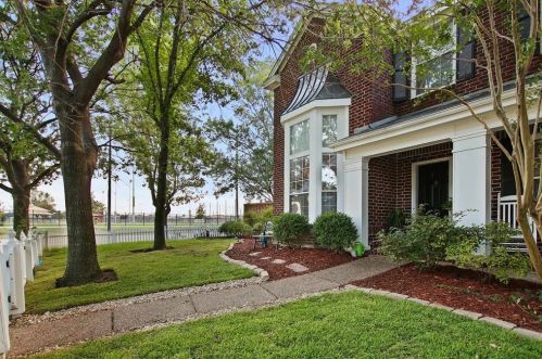 6721 Spanish Moss Dr, Plano TX  75024-5446 exterior