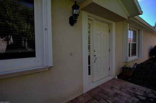 8664 Genova Ct, Naples, FL 34114-2748