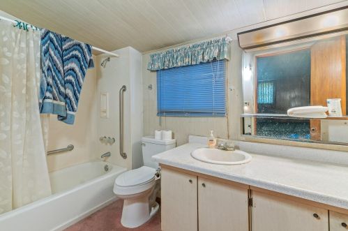 7047 Norwood Dr, Darbydale OH  43123-9643 exterior