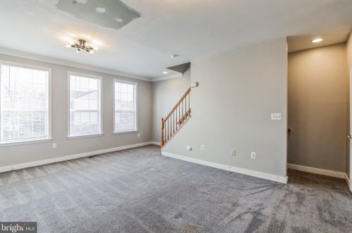 13046 Terminal Way, Woodbridge VA  22193-6116 exterior