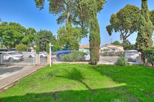 306 Eleanor Ln, Long Beach, CA 90805-1347