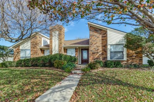 933 Matilda Dr, Plano TX  75025-3523 exterior