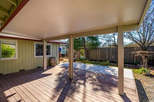 144 Fulton Pl, Windsor CA  95492-9474 exterior