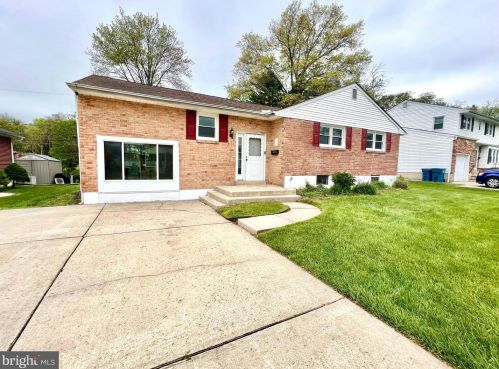 2440 Eric Dr, Wilmington, DE 19808-4250