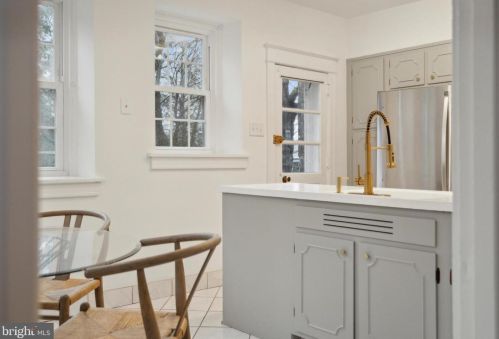 426 Durham St, Philadelphia PA  19119-1222 exterior