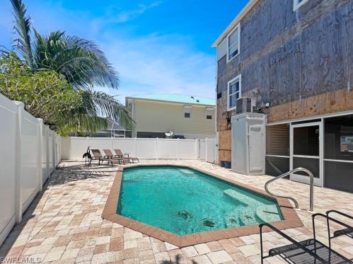 235 Miramar St, Fort Myers Beach, FL 33931-2824