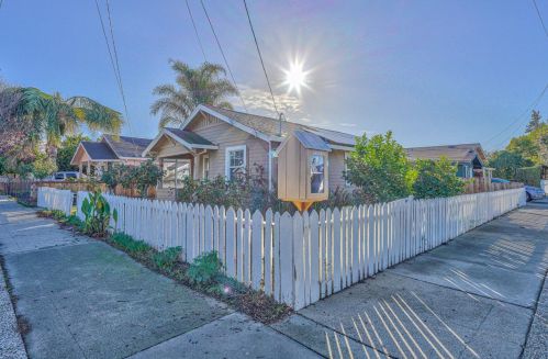 67 Hawkins St, Hollister CA  95023-4901 exterior