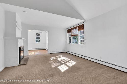 45 Washington Ave, Leonardo NJ  07737-1411 exterior