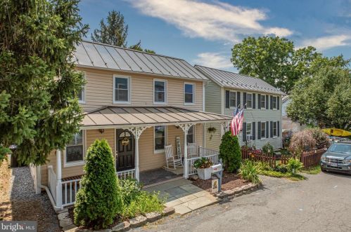 215 Royal St, Leesburg, VA 20175-3110