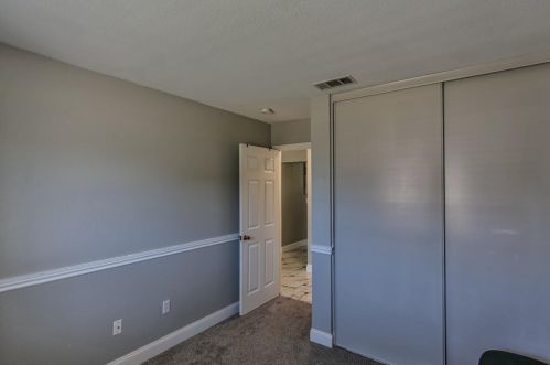 8489 Mcgray Way, Elk Grove CA  95624-4121 exterior