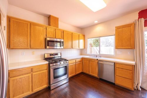 1401 Snowy Cloud Way, Santa Rosa CA  95409-4373 exterior