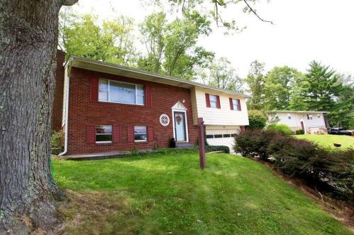 1261 Dolphin St, Chillicothe, OH 45601-1915