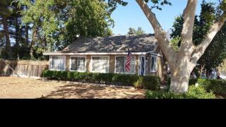 6112 Ashlan Ave, Fresno, CA 93723-9201