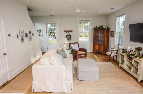 824 Toler Dr, Mount Pleasant SC  29464-4015 exterior
