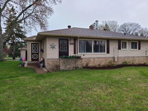1001 2nd St, Saint Paul, MN 55112-7339