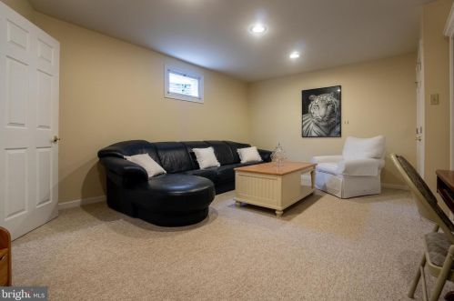 1350 Skelp Level Rd, Downingtown PA  19335-4042 exterior