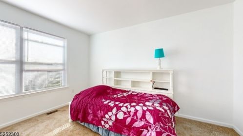 326 Angle Ave, Manville NJ  08835-2318 exterior