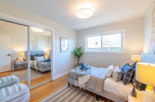 2020 Helena Way, Redwood City CA  94061-3311 exterior