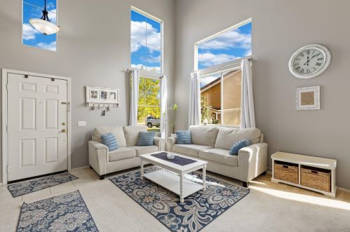 3953 Colina Ct, Oceanside, CA 92058-7999