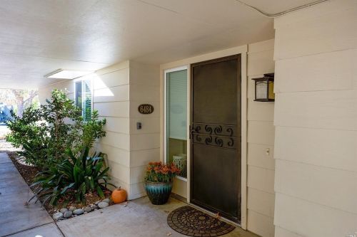 6484 Meadowridge Dr, Santa Rosa, CA 95409-5816