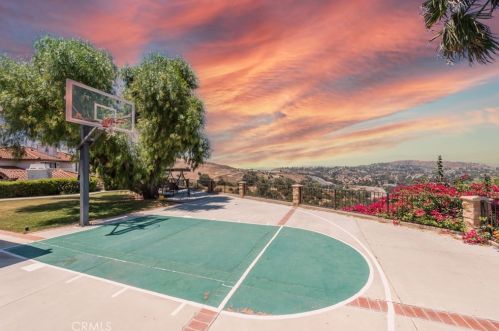 1958 Scenic Ridge Dr, Chino Hills CA  91709-1003 exterior