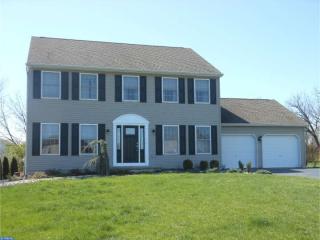 1016 Ruby Cir, Gilbertsville, PA 19525-8410
