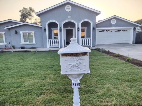 3780 La Hacienda Dr, San Bernardino CA  92404-2039 exterior