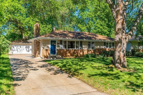 6914 Irving Ave, Minneapolis, MN 55423-2251