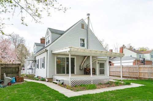 1170 Farmington Ave, Hartford, CT 06107-1607
