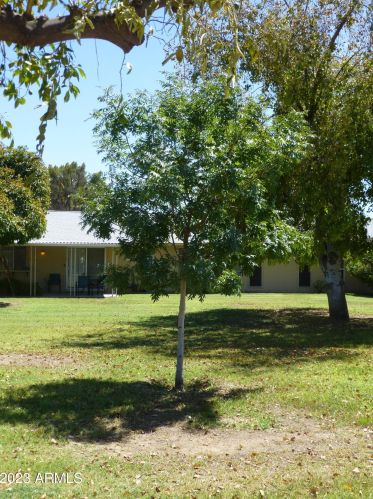 10933 Kelso Dr, Sun City AZ  85351-4655 exterior