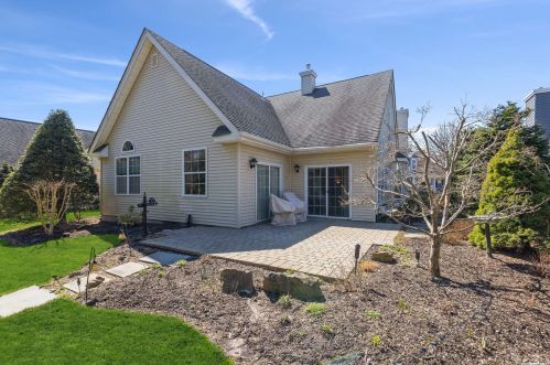 22 Golden Spruce Dr, Baiting Hollow NY  11933-1490 exterior