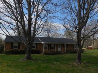 401 Parkview Dr, Columbia, TN 38401-4914