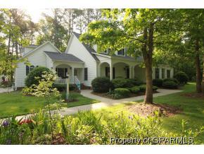 279 Beech Cove Dr, Grimesland, NC 27837-9023