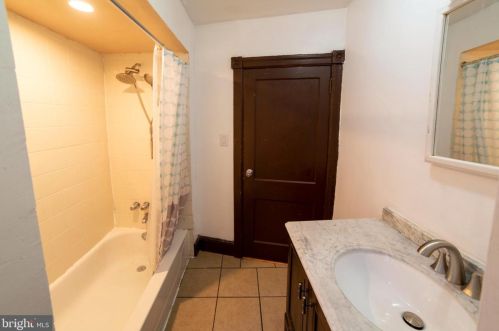 98 State St, Camden NJ  08102-2109 exterior