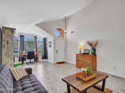 6428 Wahalla Ln, Glendale AZ 85308-5580 exterior