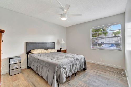 691 Burgundy O, Delray Beach FL  33484-4914 exterior