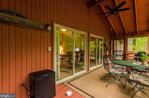 494 Tuckahoe Trl, Hedgesville, WV 25427-6669