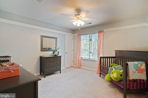 9111 Meadowcreek Ln, Lorton VA  22079-3238 exterior