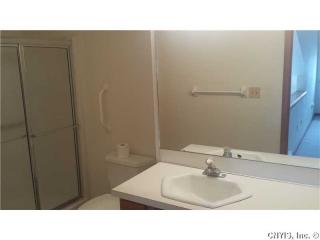 356 Summerhaven Dr, East Syracuse NY  13057-3130 exterior