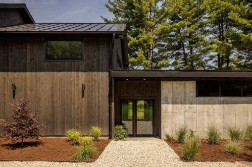 511 Breezy Hl Rd, Hillsdale NY  12529-5056 exterior