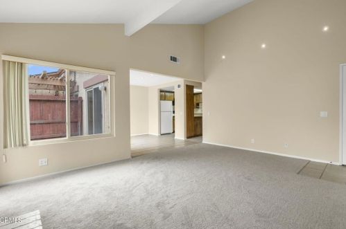 681 Nandina Pl, Oxnard CA 93036-1911 exterior