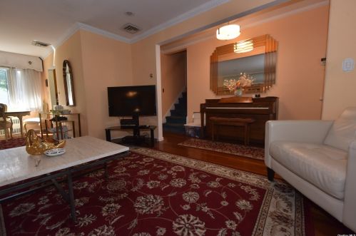 86-14 Francis Lewis Blvd, Jamaica, NY 11423-1668