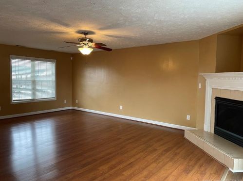 300 Highland Forest Dr, Sanford NC  27332-1719 exterior