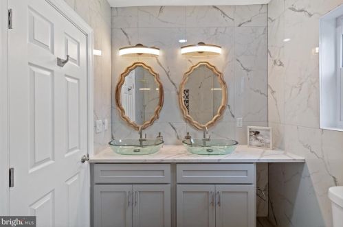 14 Taunton Ave, Berlin Boro NJ  08009-1444 exterior