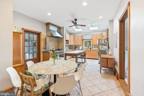 17 Lexington Ave, Camden NJ  08109-2013 exterior